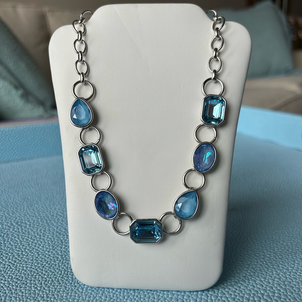 New in box touchstone crystal by Swarovski blue collar necklace